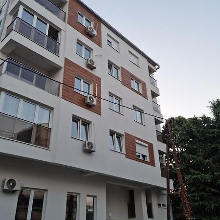 Lester Apartments Skopje Exterior photo